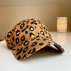 NEW Women’s Cheetah Print Baseball Cap